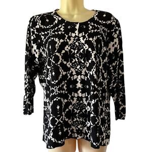 GNW Black & White Floral Print Cardigan Sweater Woman Medium Button Up Preppy